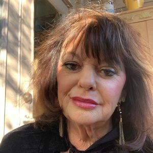 Meet your Posher, Linda